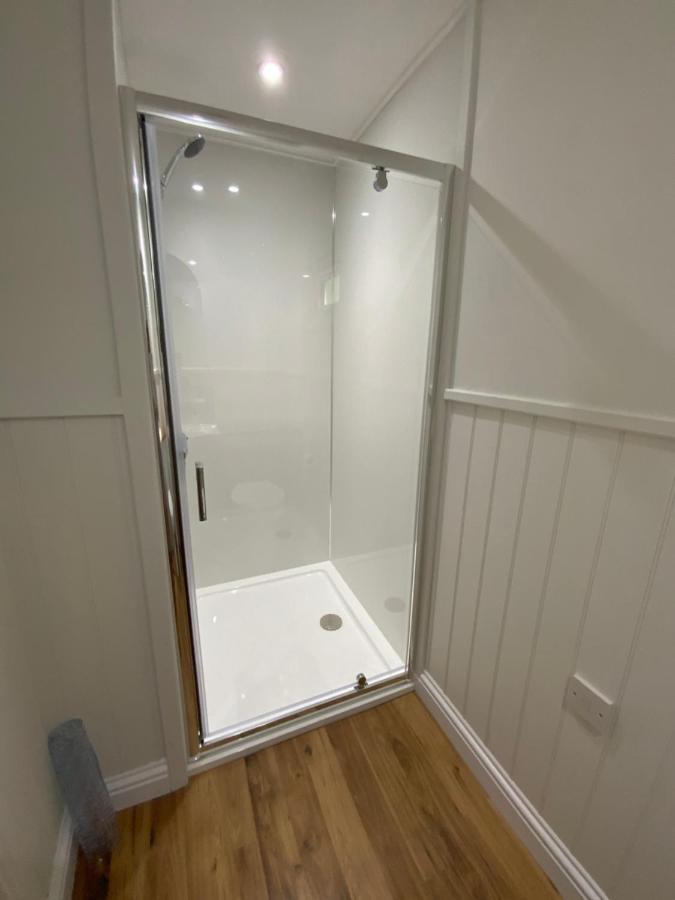 Bramble Lodge Glamping Louth  Esterno foto