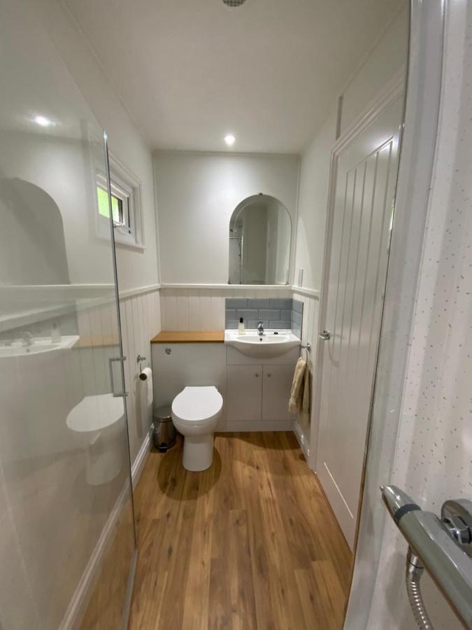 Bramble Lodge Glamping Louth  Esterno foto
