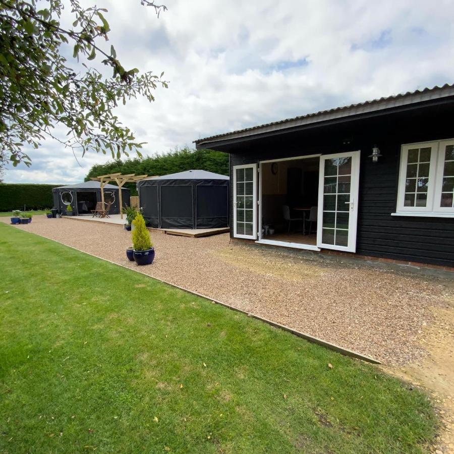 Bramble Lodge Glamping Louth  Esterno foto