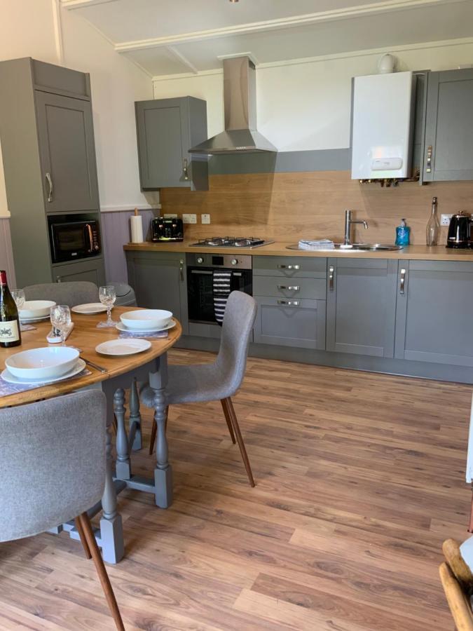 Bramble Lodge Glamping Louth  Esterno foto