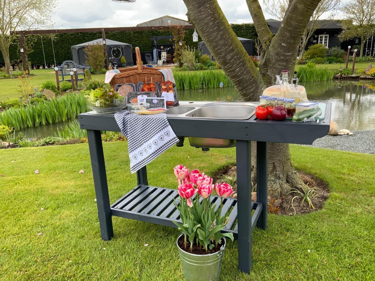 Bramble Lodge Glamping Louth  Esterno foto