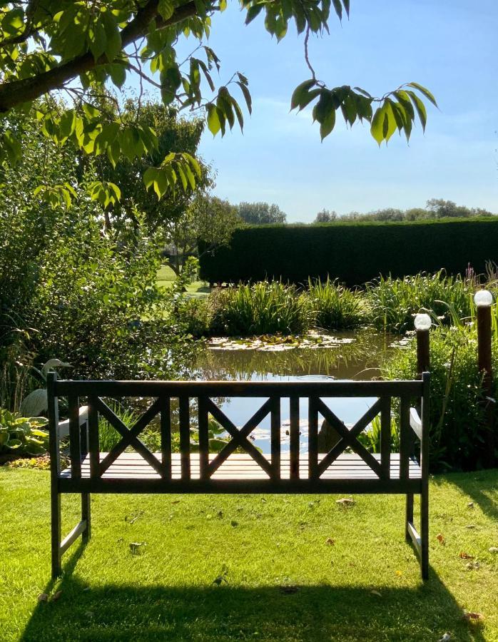 Bramble Lodge Glamping Louth  Esterno foto
