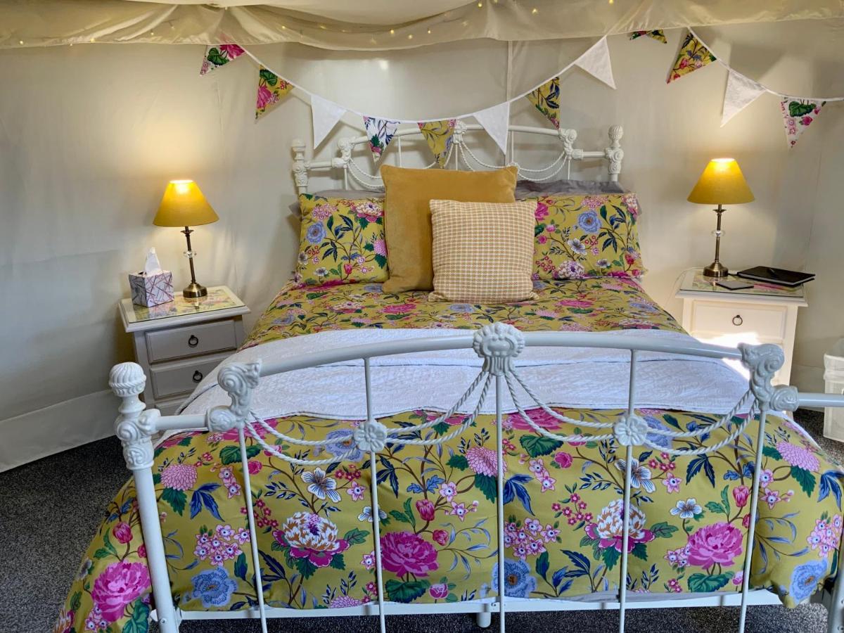 Bramble Lodge Glamping Louth  Esterno foto