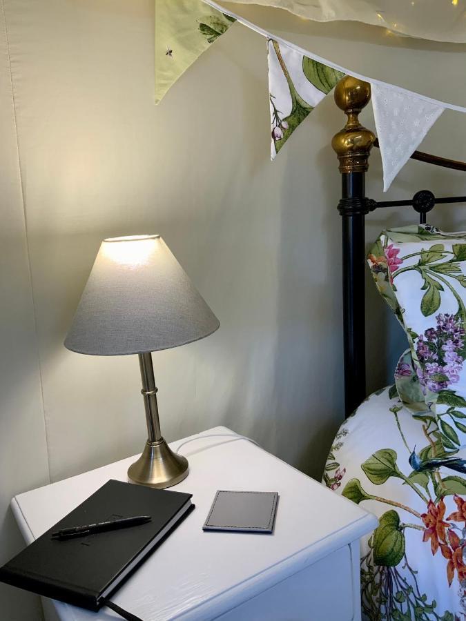 Bramble Lodge Glamping Louth  Esterno foto